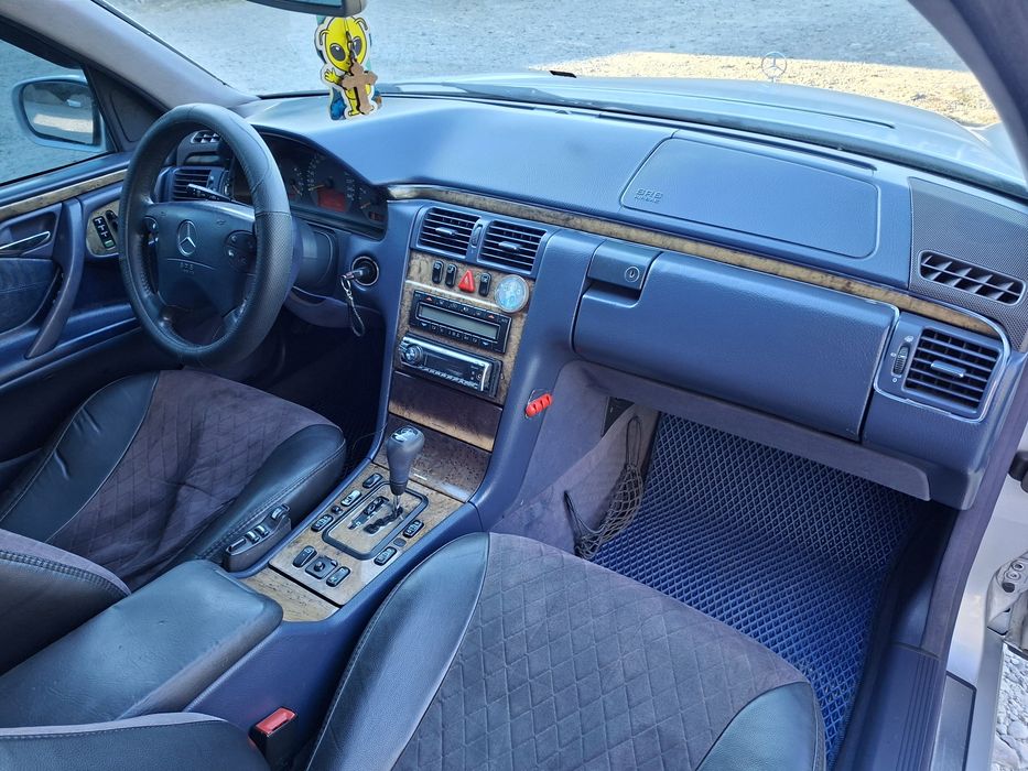 Mercedes W210 2.7 cdi.Avtomat.