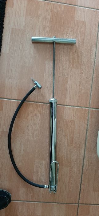 Bomba De Ar Manual Bom Estado Entrego em Alfragide e Benfica