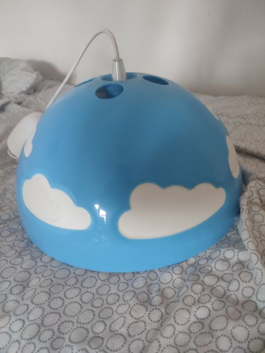 Candeeiro para quarto criança