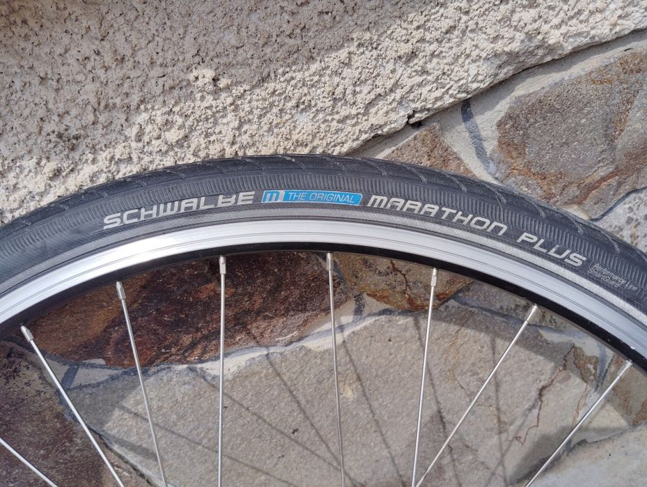 Обід R28 з динамовтулкою