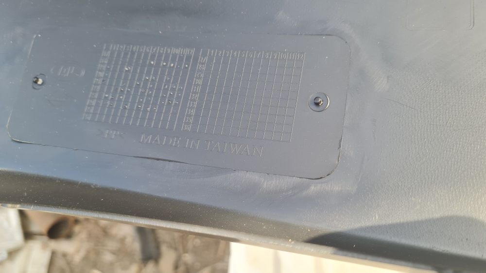 Бампер передній Toyota Prius XW50 50 передний Пріус Приус Тойота