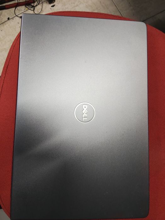 Sugerido:Portátil Dell Vostro 5568 15.6" | Intel i5 | 16 GB RAM | Rápido (SSD M.2 + HDD) | Win 11
