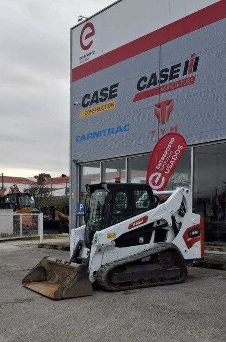 Mini Carregador de Rastos – Bobcat T590