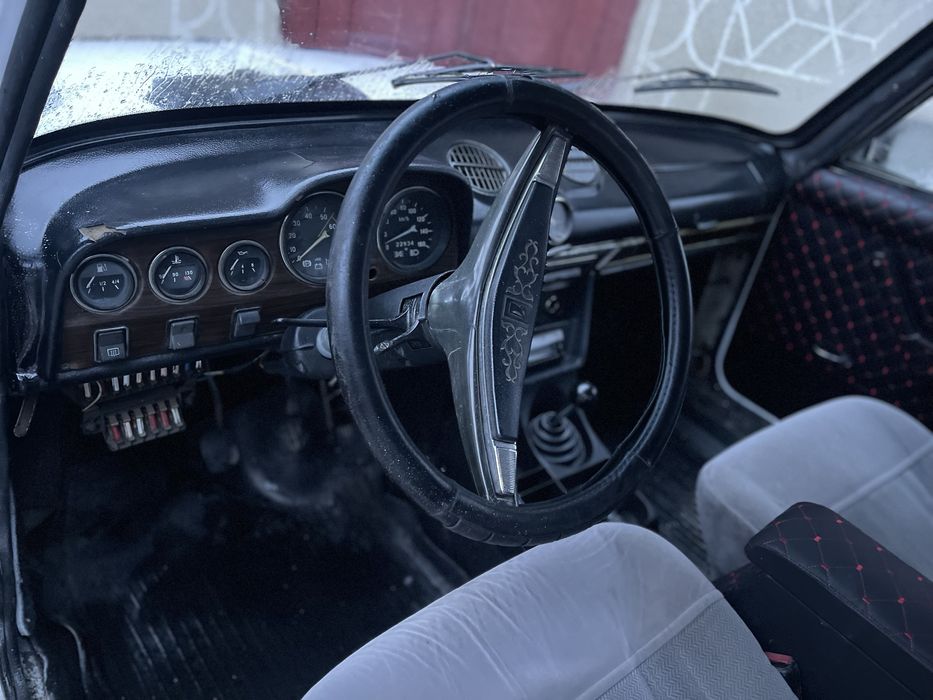 Продам . Ваз 2106 1.3 бензин.