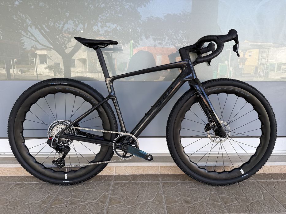 Bicicleta Scott de Gravel - 2027 - Muito bem equipada