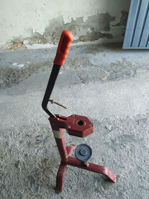 Engarrafador manual com pouco uso