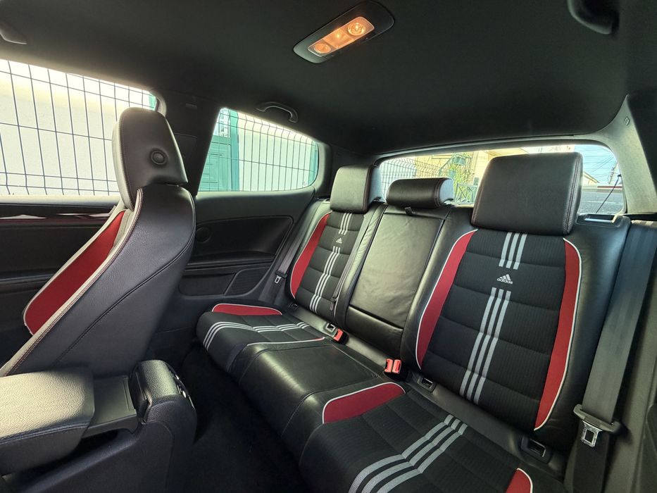Golf 6 GTI Adidas Edition