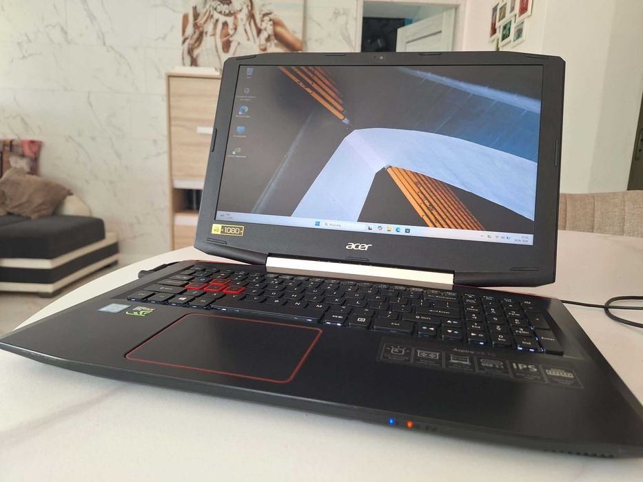 Laptop Acer Aspire VX 15, i5, 16GB, SSD 512GB, Full HD