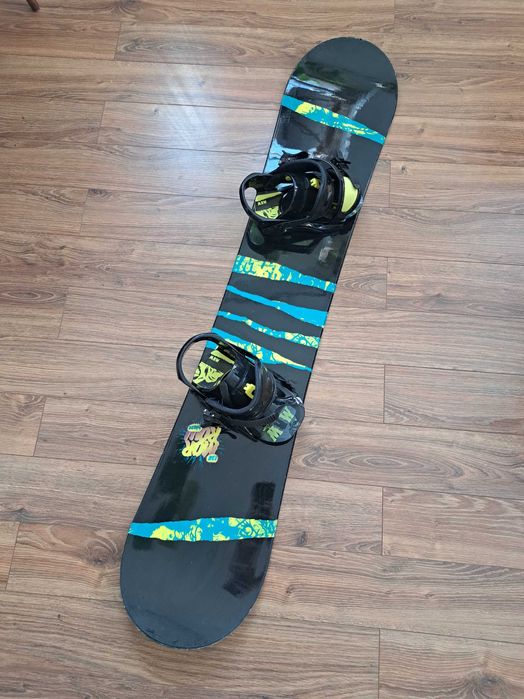 deska snowboardowa 138 z wiązaniami
