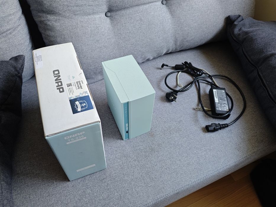 QNAP TS-230 sprawny + 1 HDD 3TB