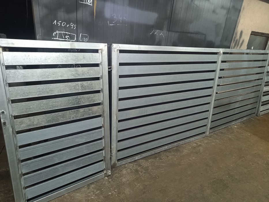 Brama wjazdowa z furtką