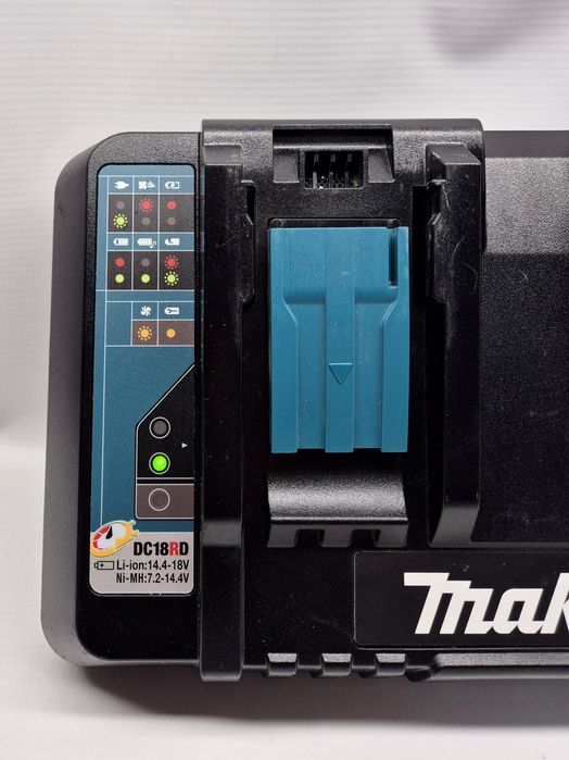 Ładowarka podwójna MAKITA DC18RD, Komis Jasło Czackiego