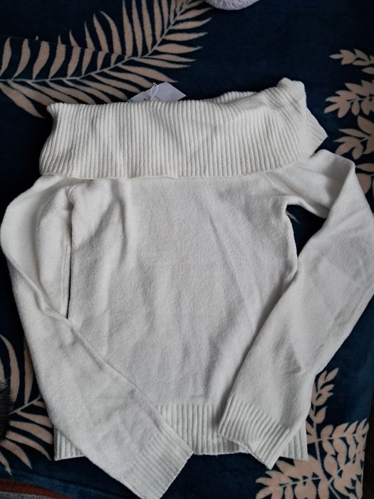 Кофта з спущеними рукавами