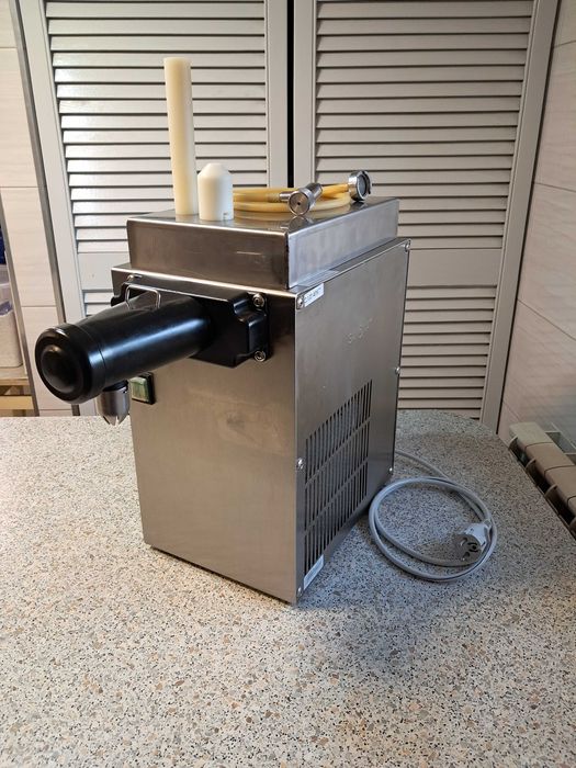 sanomat maszyna do bitej śmietany sanomat automat