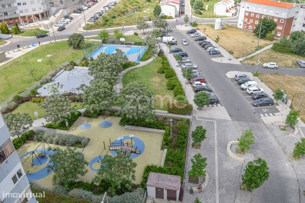 Apartamento T3 com Vista de Rio e Luz Natural | 9º Andar com Elevad...