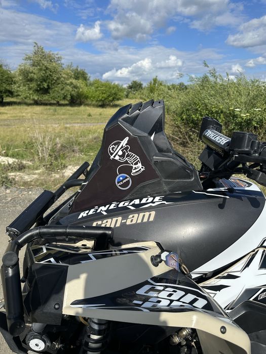 BRP Can-Am Renegade 1000R
