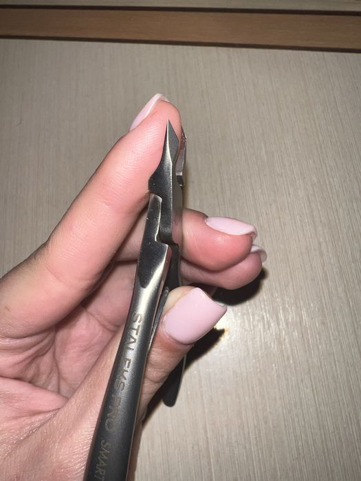 Кусачки манікюрні