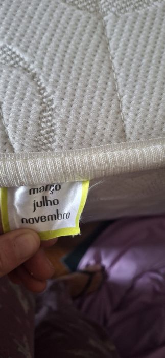 Cama com colchão