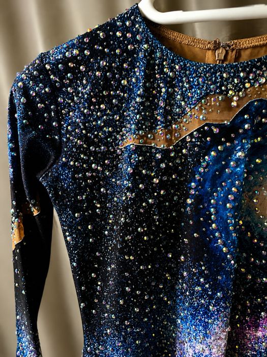 Ексклюзивна сукня для фігурного катання/ гімнастики , з камінчиками swarovski