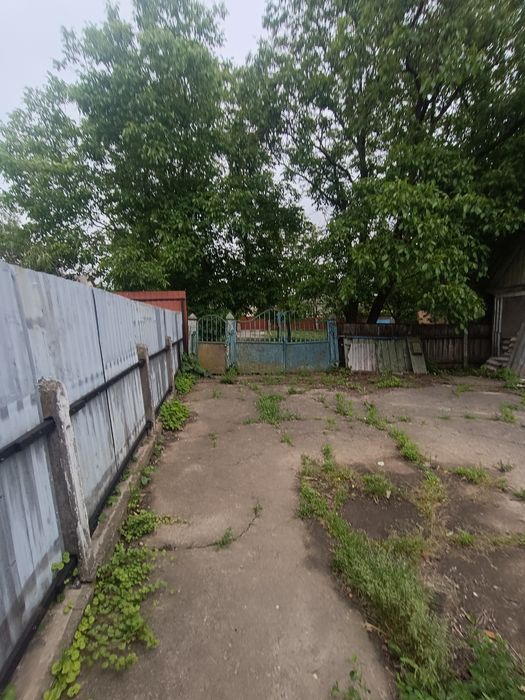 Продаж частини будинку в центрі Довжку