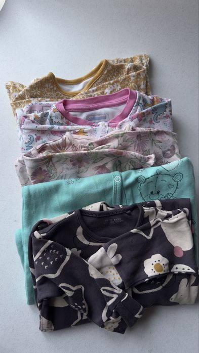 Чоловічки на 3-6 місяці.