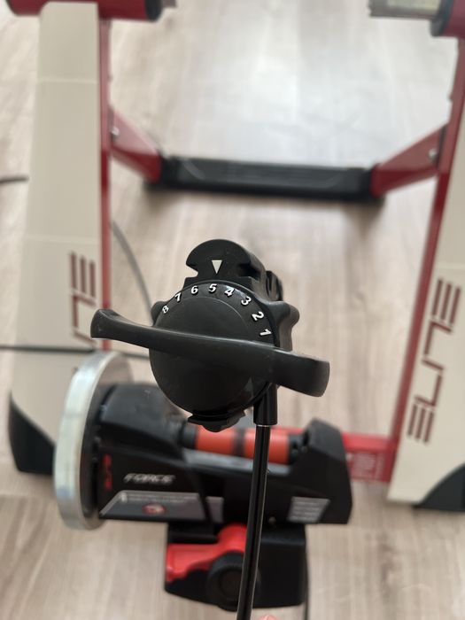 Trenażer ELITE Force