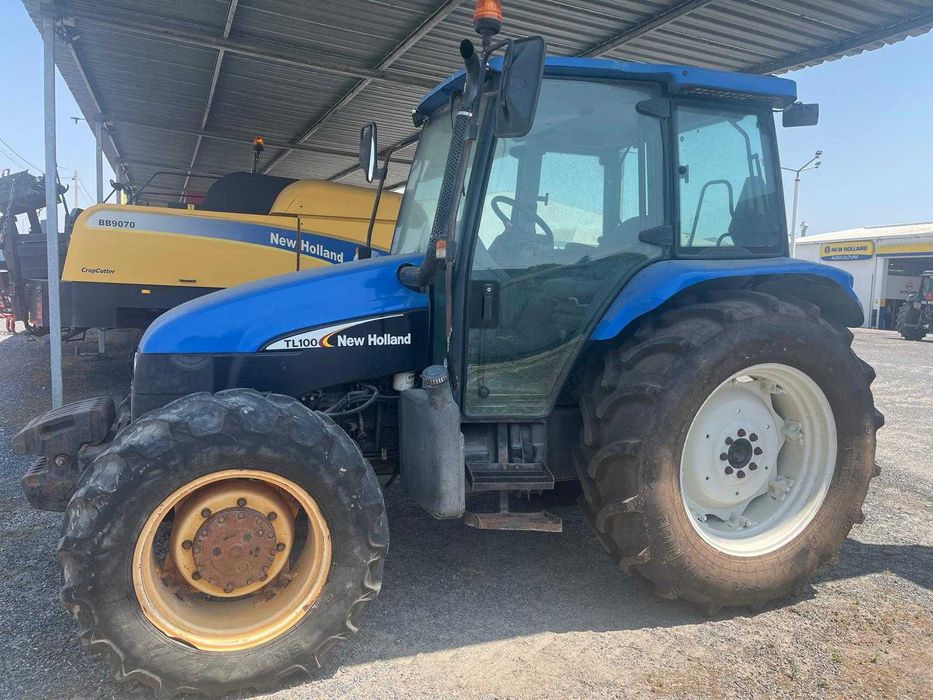 New Holland TL 100
