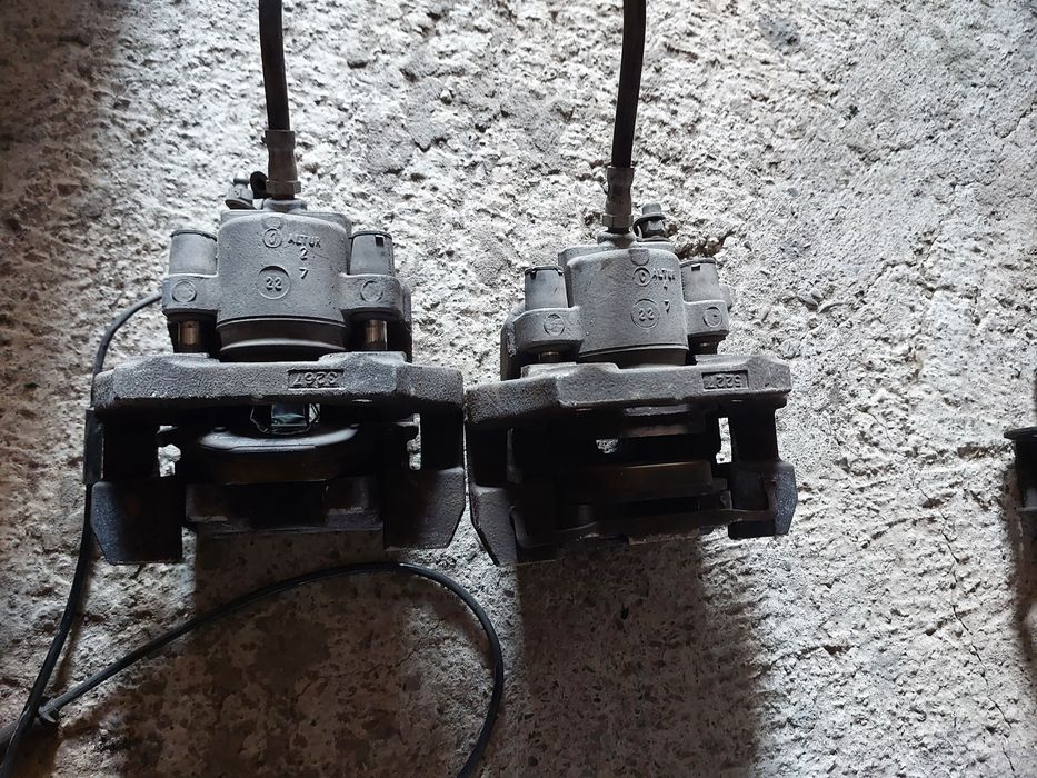 Суппорт тормозной задний правый/левый BMW X5 E70 X6 E71 2007-2013