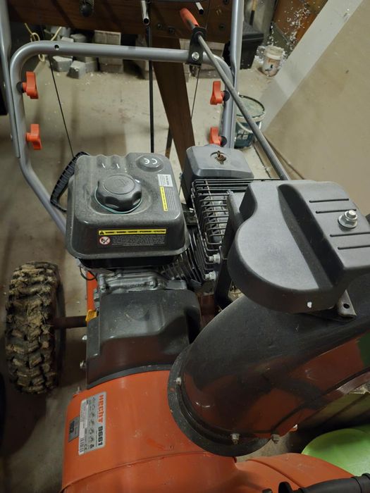 Odśnieżarka spalinowa