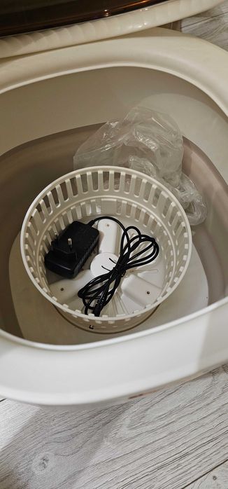 Pralka przenośna biało beżowa