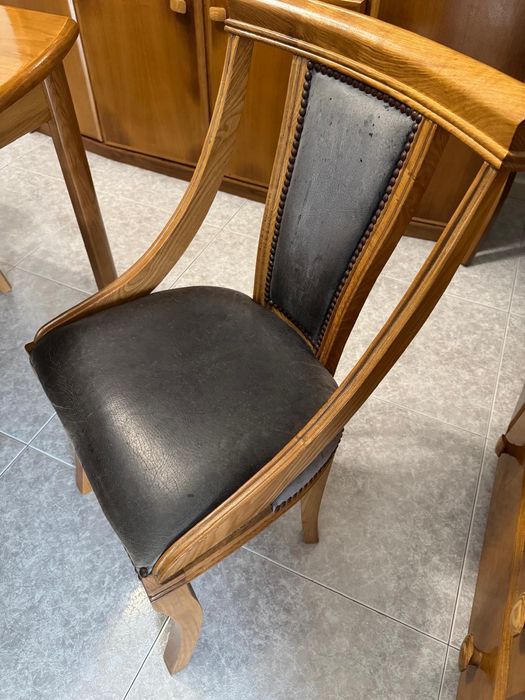 Vende-se cadeiras para mesa de jantar