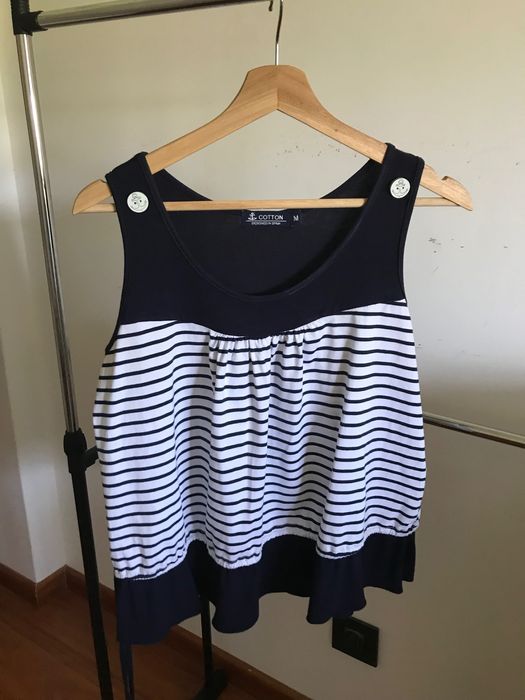 Blusa de alças solta