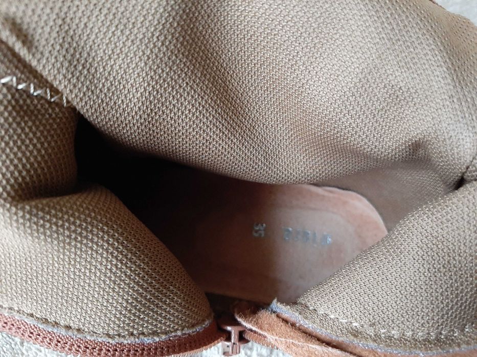 черевики p.i.u.r.e. Італія 35р.устілка 23см