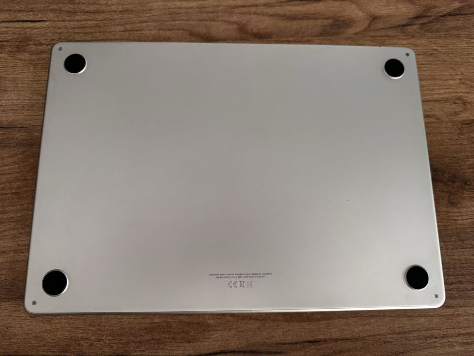 Apple MacBook Air 15” M3 8GB Ram 256GB SSD