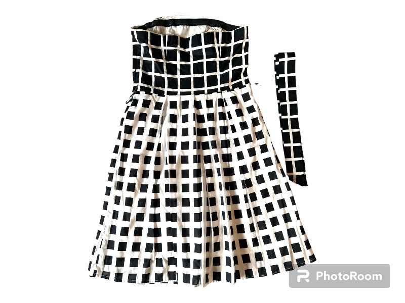 Vestido caicai preto e branco