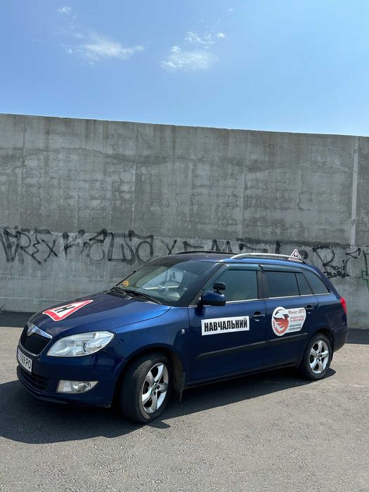 Приватні уроки водіння МКПП — Львів, район Епіцентру