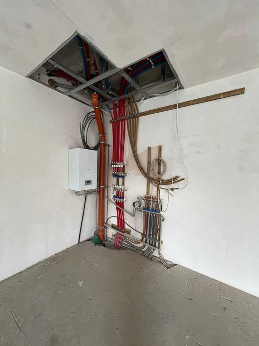 Продаю окрему будівлю в Хотянівці