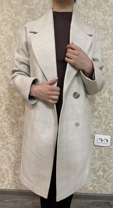 Продам пальто(осень)