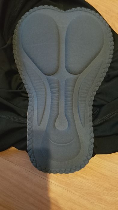 soc,kolarskie spodenki z wkładką S