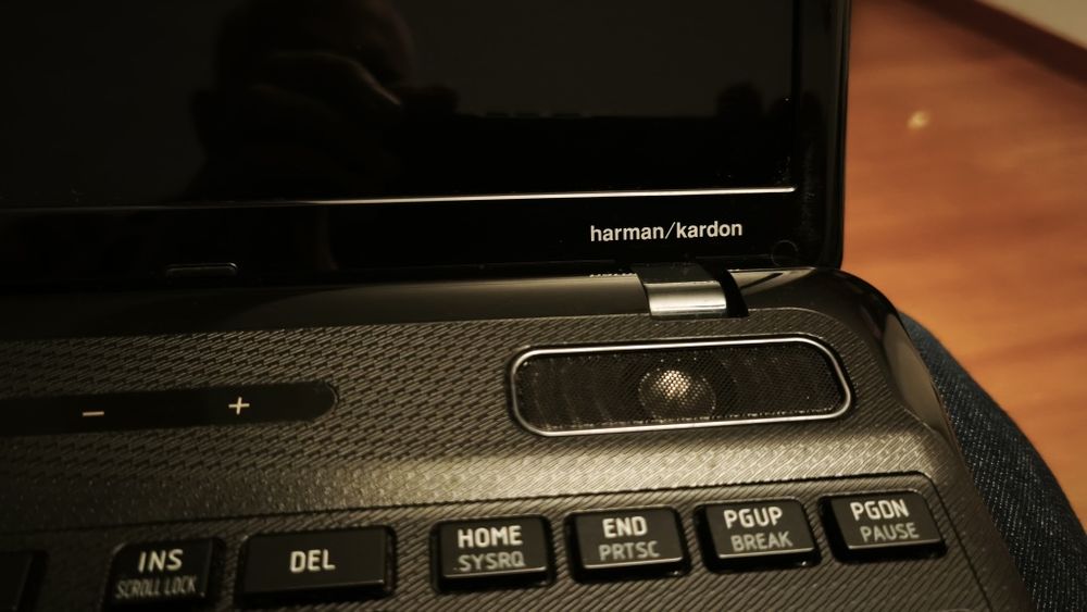 Portátil TOSHIBA sattelite A660 12X intel i7 disco SSD 500GbHarman Kar