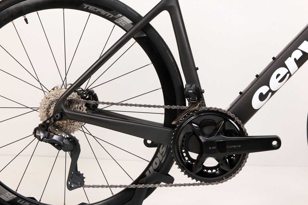 Rower szosowy CERVELO Caledonia-5 Disc Carbon Shimano Ultegra Di2 2x12, roz. 56 Super Cena Raty 0%