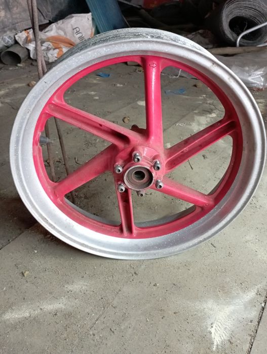 Jante 16 frente Honda CBR 900