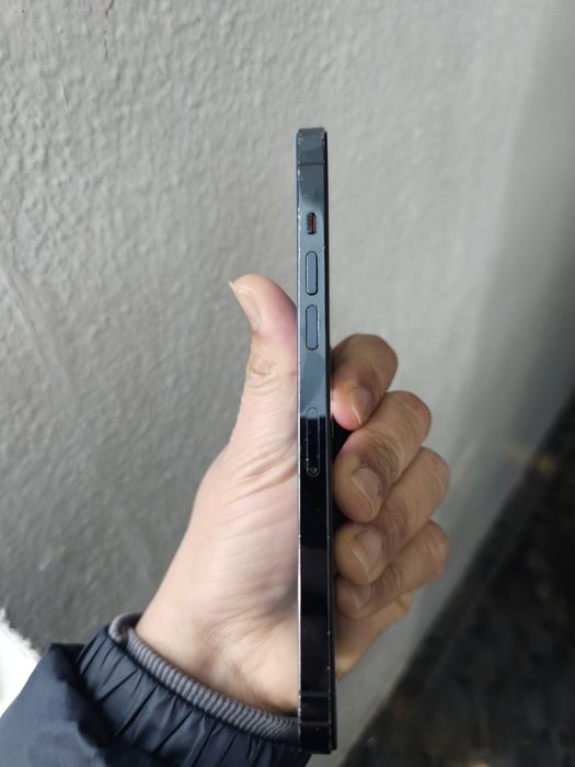 Iphone 12 pro max..128gb