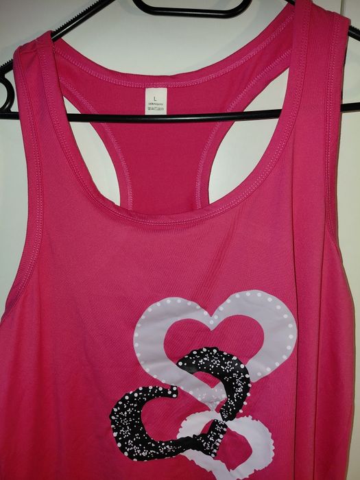 Bluzka na ramiączkach nowa bez metki.