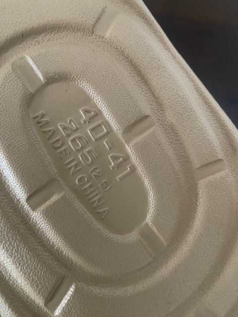 kapcie unises  nowe (nr 40/41)