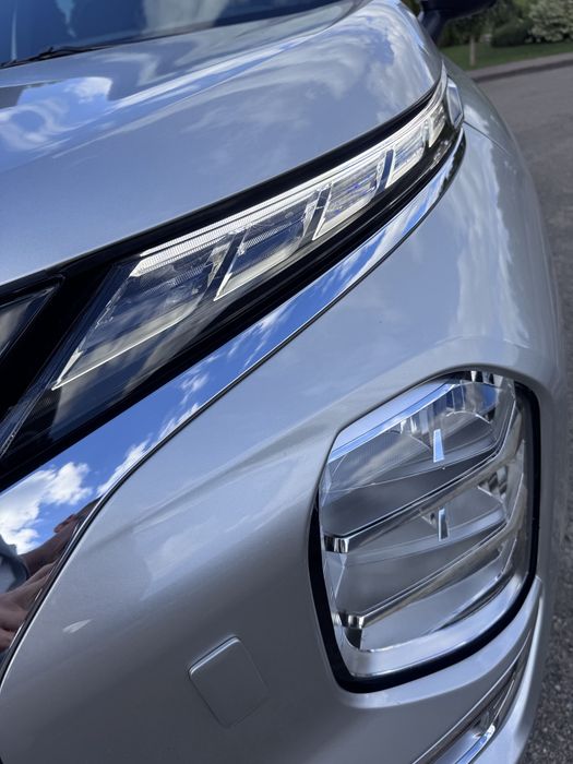 Mitsubishi Outlander 2023