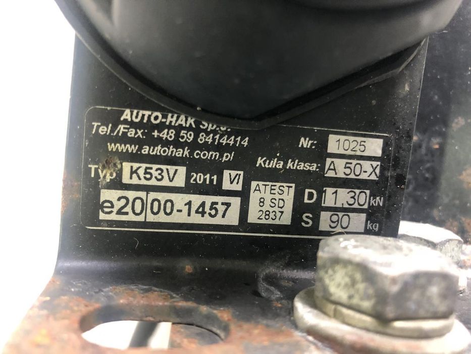 Belka na hak holowniczy vw passat cc