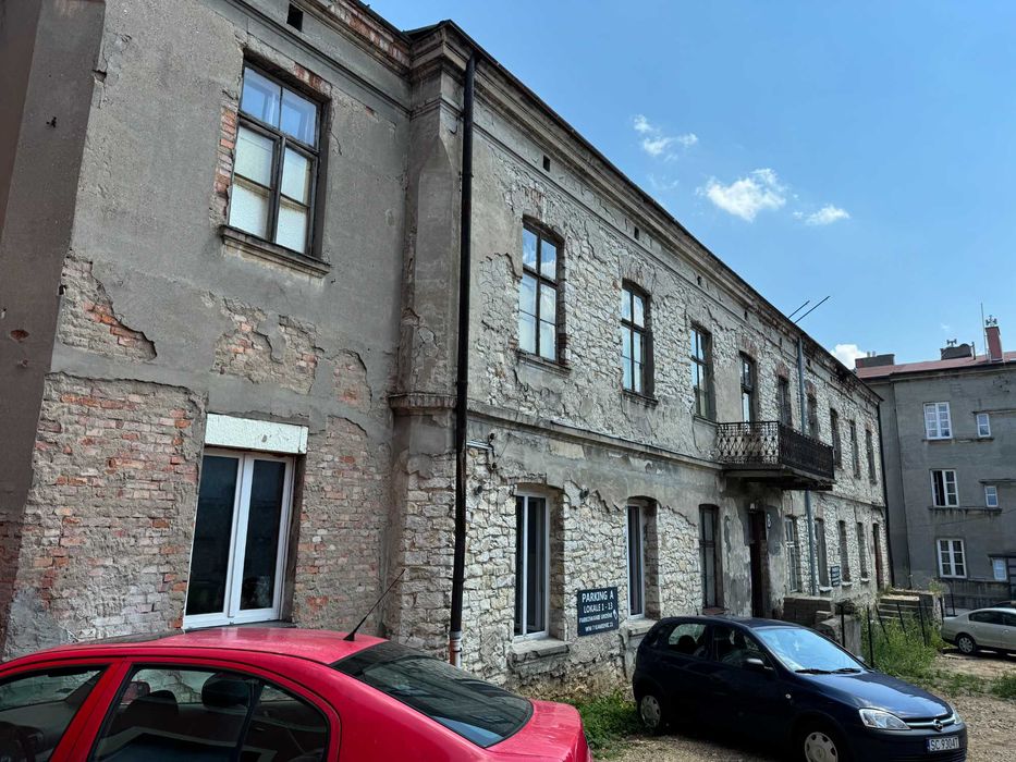sprzedam kamienicę pod Jasną Górą, oficyna