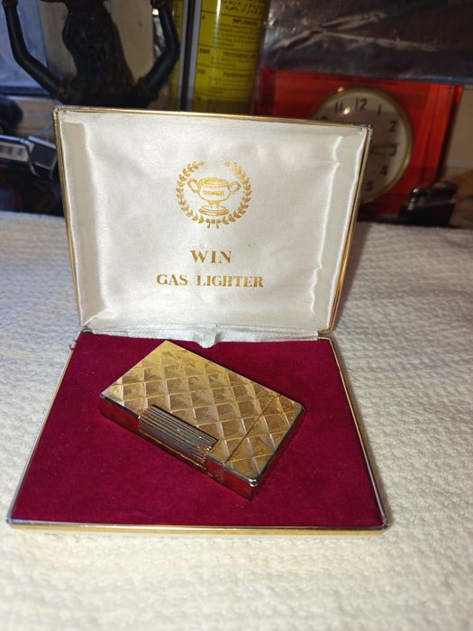 Зажигалка Win Япония. Винтаж.