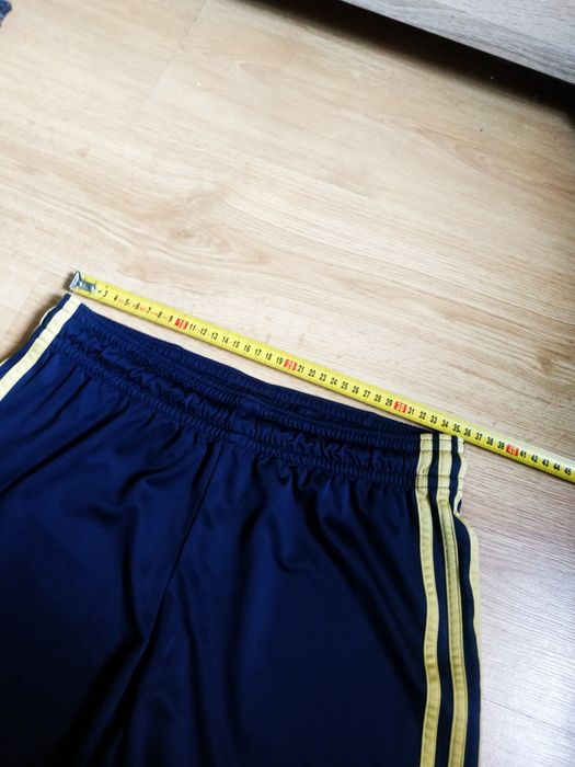 Spodenki sportowe Adidas, Spain
